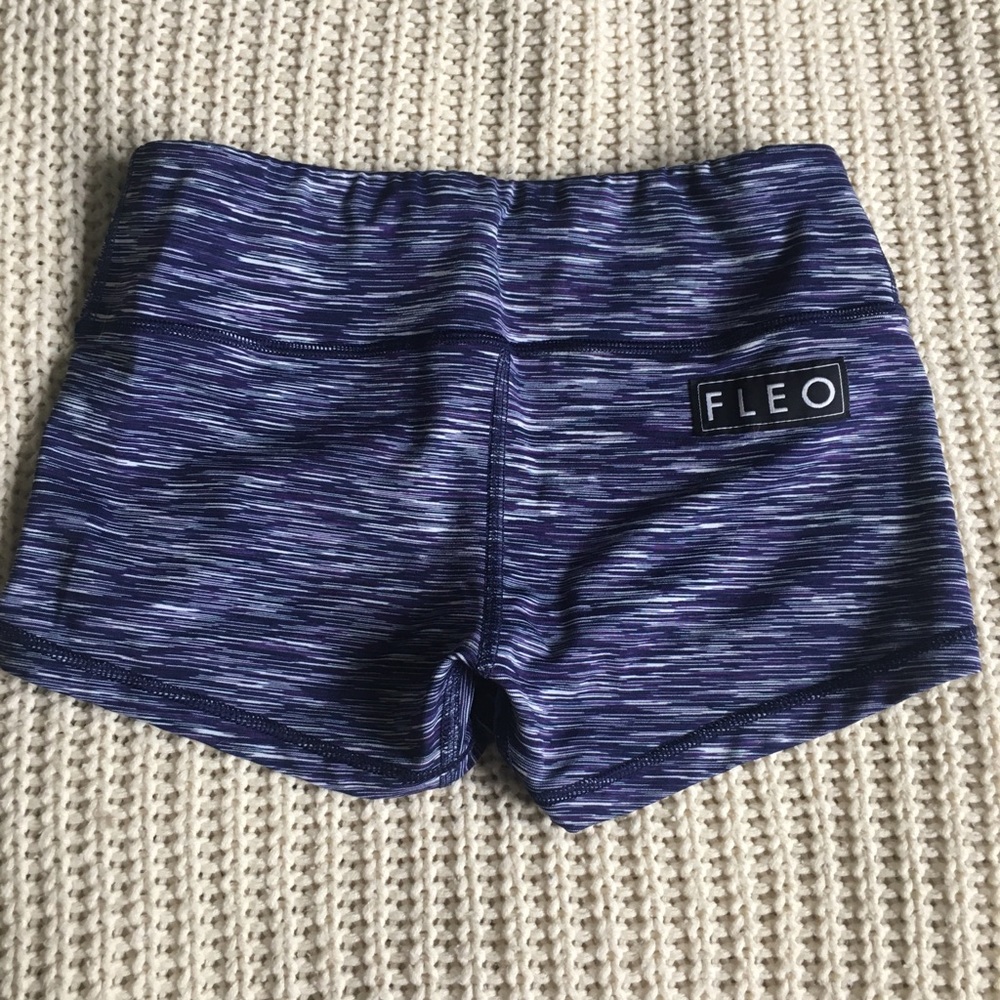 Fleo Shorts Size S